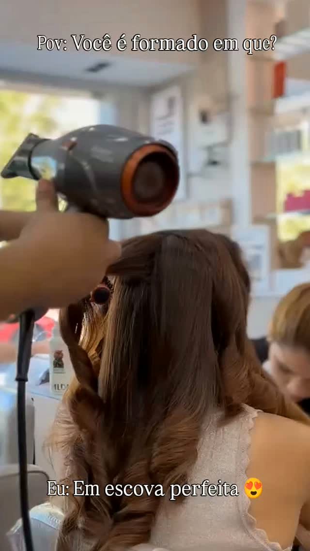 Escova em andamento no estúdio